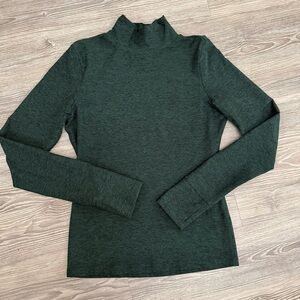Beyond Yoga Spacedye Captivating Turtleneck Pullover Women’s Small NWOT